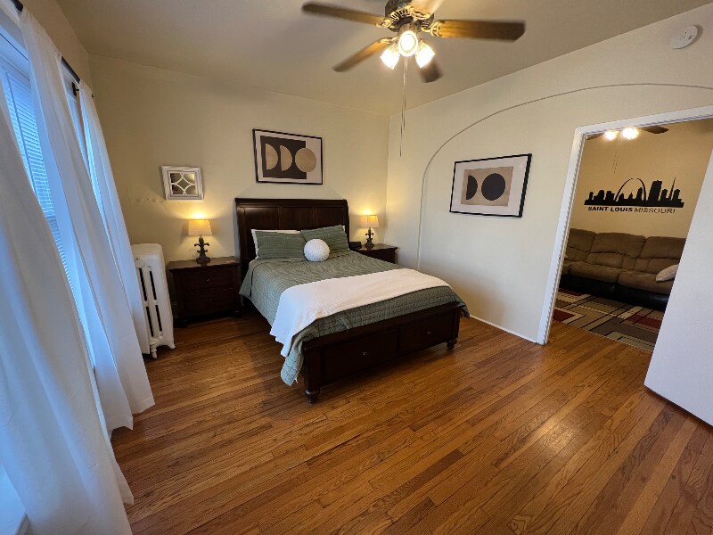 Building Photo - 5354 Murdoch Ave