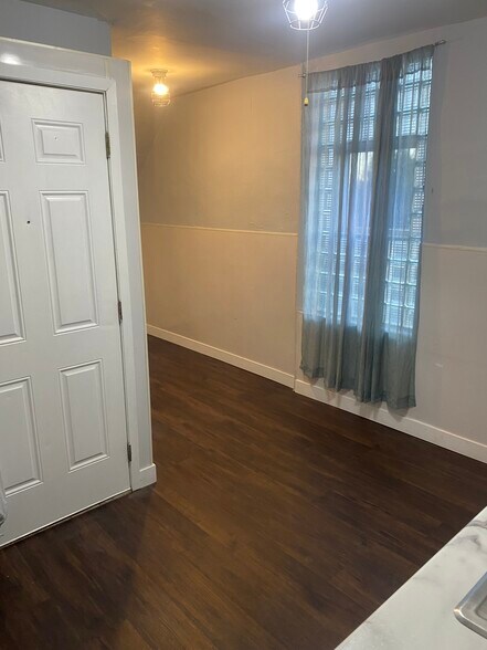 Kitchen dining/ pantry area - 922 Summer St