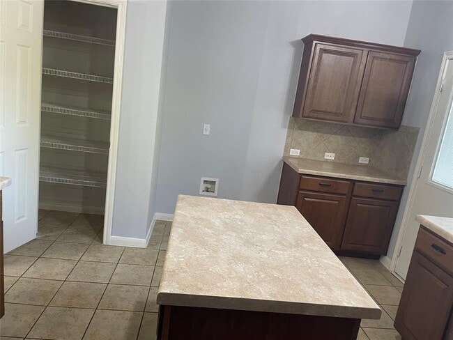 Building Photo - 7440 Montezuma St