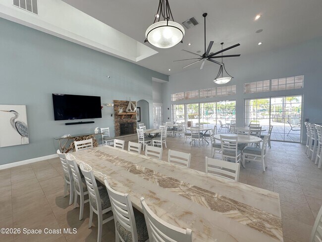 Building Photo - 1979 Tullagee Ave