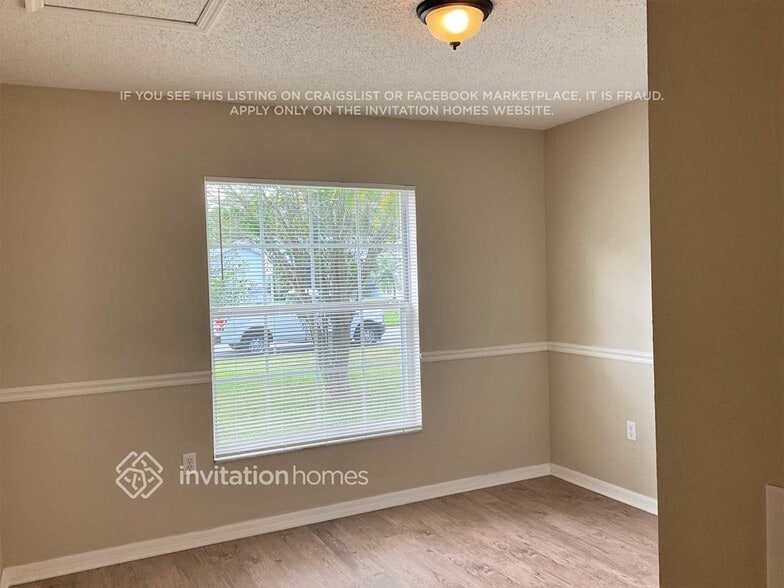 Building Photo - 8109 Oakhurst Blvd