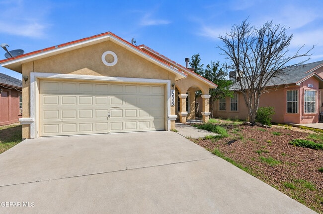 Building Photo - 12353 Tierra Apache Rd