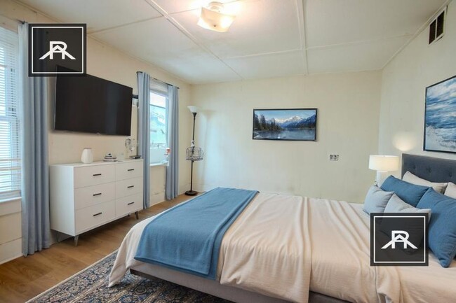 Building Photo - 2 bedroom in Boston MA 02127