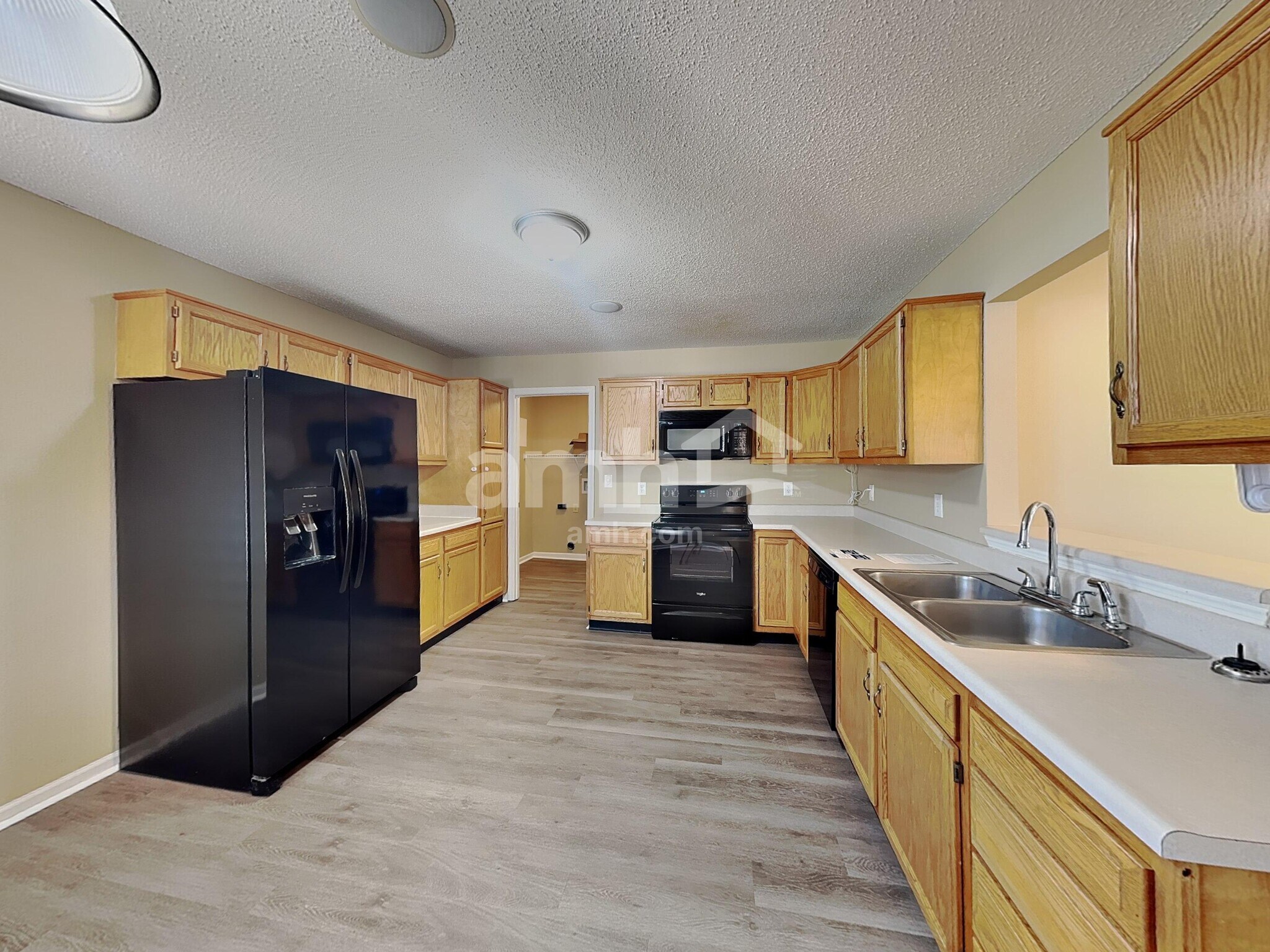 Building Photo - 1830 Eastfork Dr