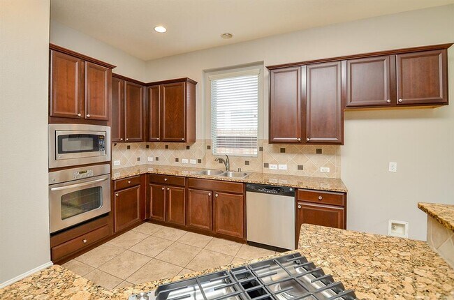 Building Photo - 10910 Milano Ct