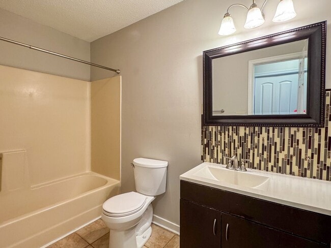 Building Photo - 4308 Boxwood Dr