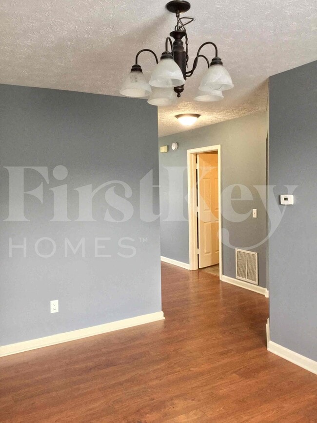 Building Photo - 10703 Regis Ct