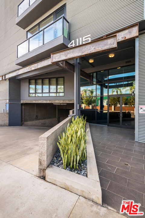 Building Photo - 4115 Glencoe Ave