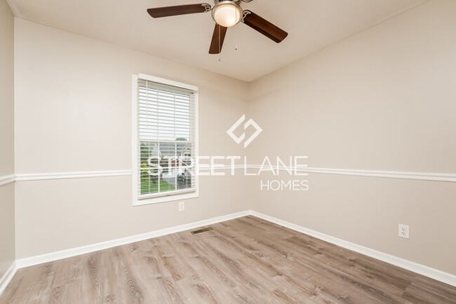 Building Photo - Charming 4 Bedroom in Pickerington!