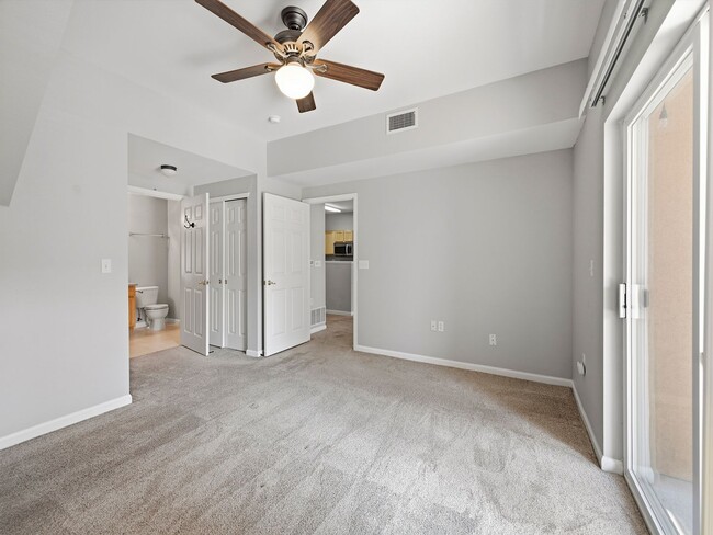 Building Photo - Bright & Inviting 1st Floor Condo for Rent!