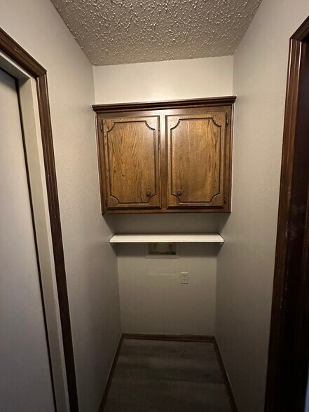 Building Photo - 301 N Morgan Dr