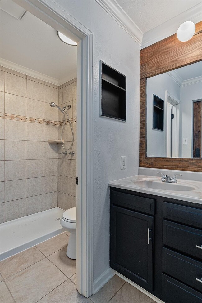 Building Photo - "Charming 3-Bedroom Home with Cozy Fireplace in Bossier City"