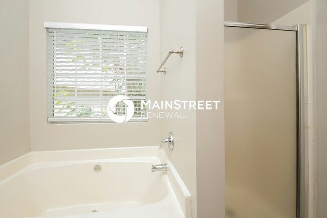 Building Photo - 4 Bedroom Pet-Friendly Home in Riverdale, GA with Main Street Renewal