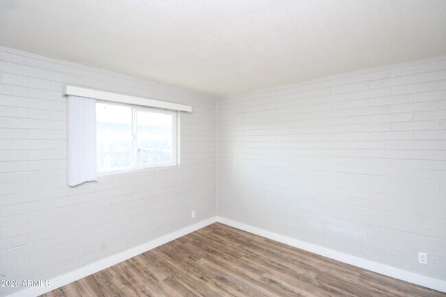 Building Photo - 6040 N 21st Ave