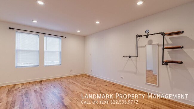 Building Photo - 2038 W 21st St