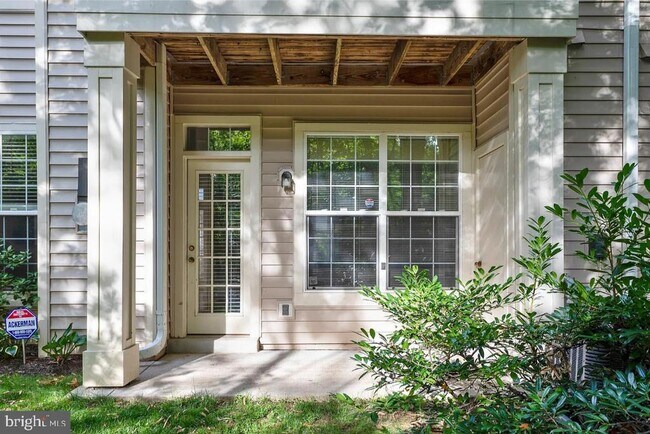 Building Photo - 1300 Windleaf Dr