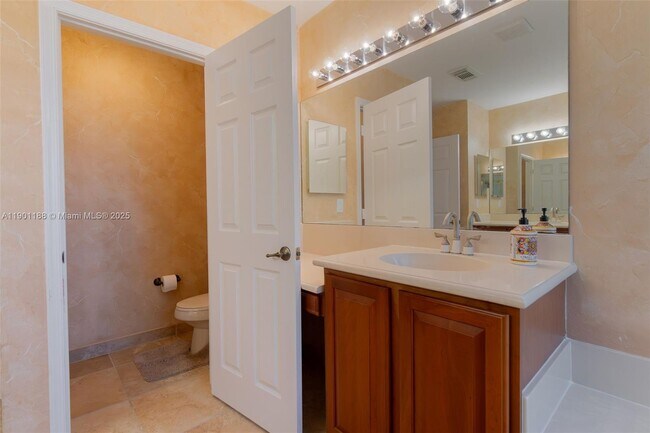 Building Photo - 9065 Silver Glen Way