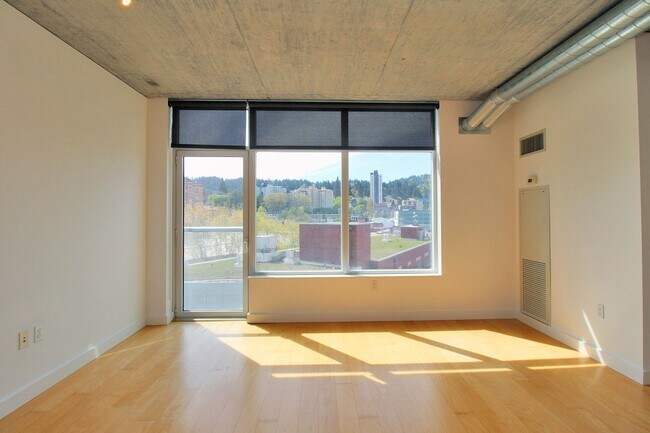 Building Photo - Chic, Urban 1 Bedroom Loft Style Condo at ...