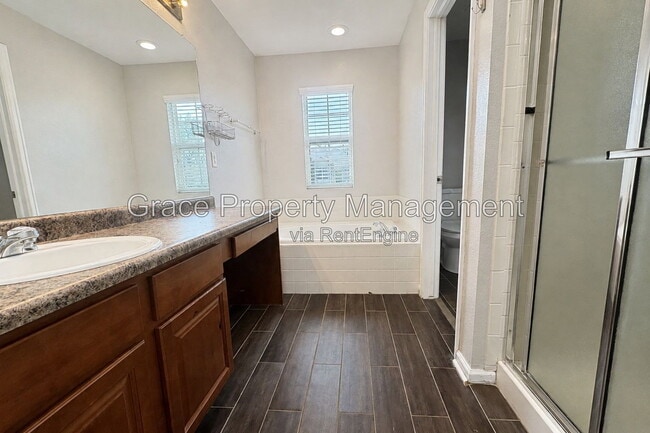 Building Photo - 5177 Pelican St