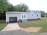 Building Photo - 1722 Kings Rd