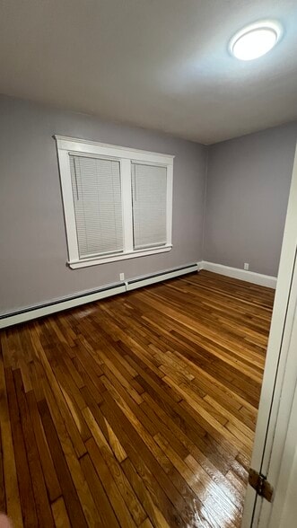 Building Photo - 34 Westmore Rd