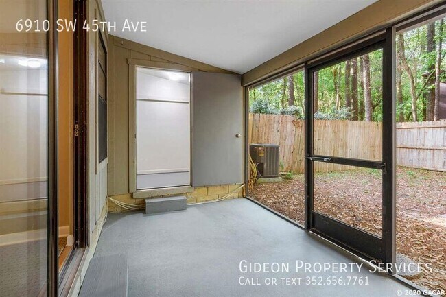 Building Photo - 6910 SW 45th Ave