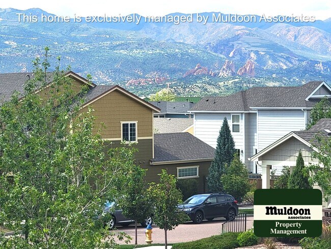 Building Photo - Charming 2-Story with Garden of the Gods V...