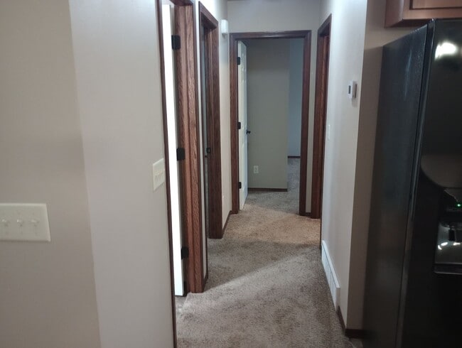 Building Photo - Two bedroom one bathroom w/ single garage
