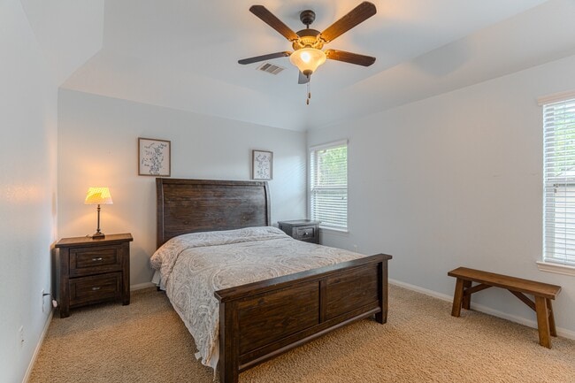 Building Photo - 30 Fury Ranch Pl