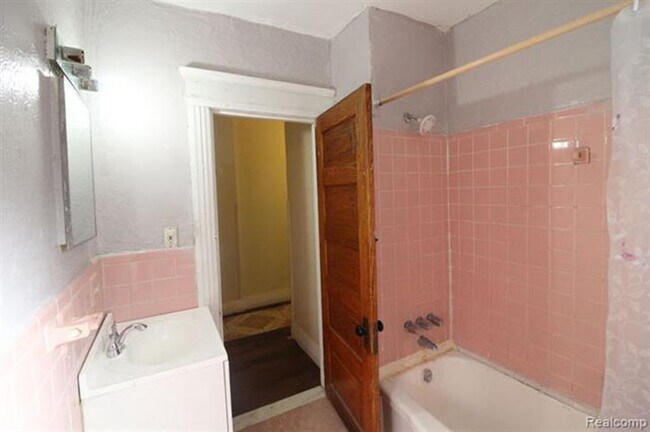 Building Photo - 1127 Morrell St