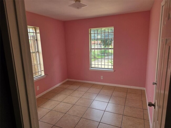 Building Photo - 3033 Berry Rd