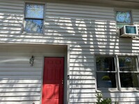 Building Photo - SUMMIT CHASE #15 | 2 BED 1.5 BATH FIVE POI...