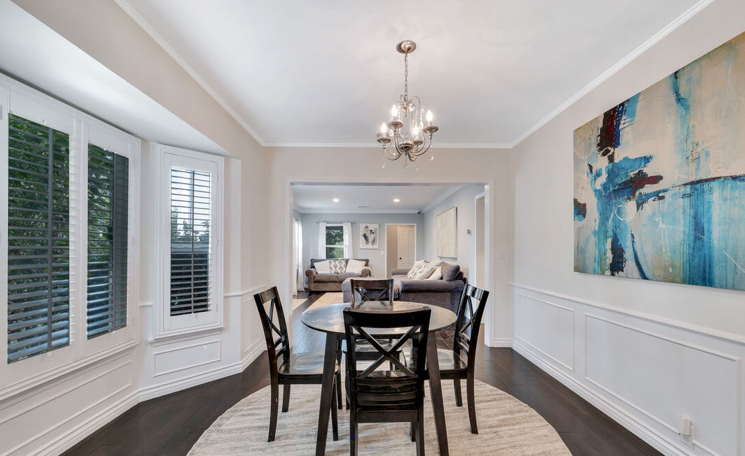 Building Photo - 4242 Van Nuys Blvd