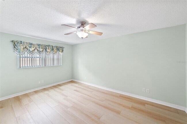 Building Photo - 4243 Chipmunk Dr