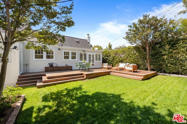 Building Photo - 234 N Ridgewood Pl