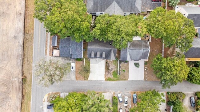 Building Photo - 9580 Maison Ct