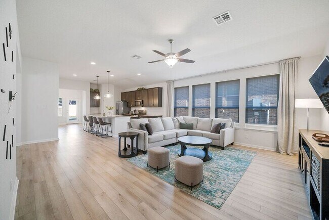 Building Photo - 12927 Maridell Park