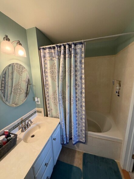 Building Photo - 46956 Courtyard Sq