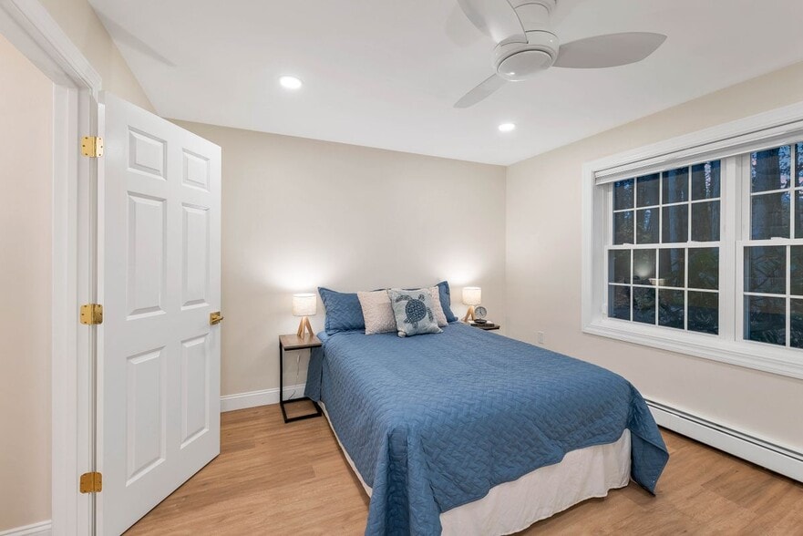 Building Photo - 50 Brookside, O3