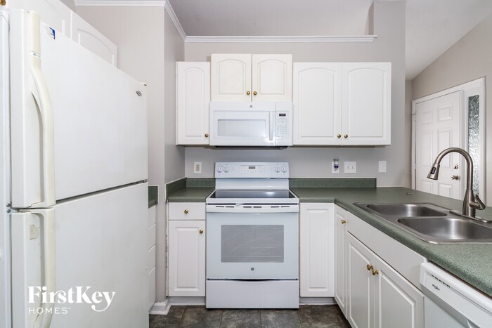 Building Photo - 129 Bridlewood Ave