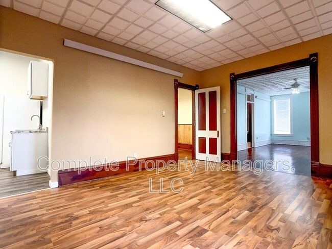 Building Photo - 101 N Mill St