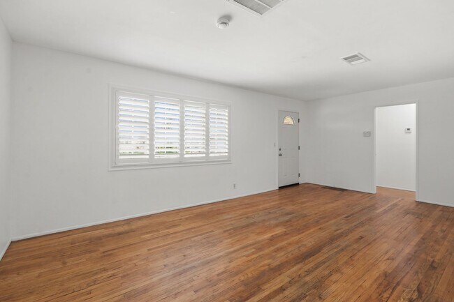 Building Photo - Lovely Single Family Home in Prime Fullerton Neighborhood