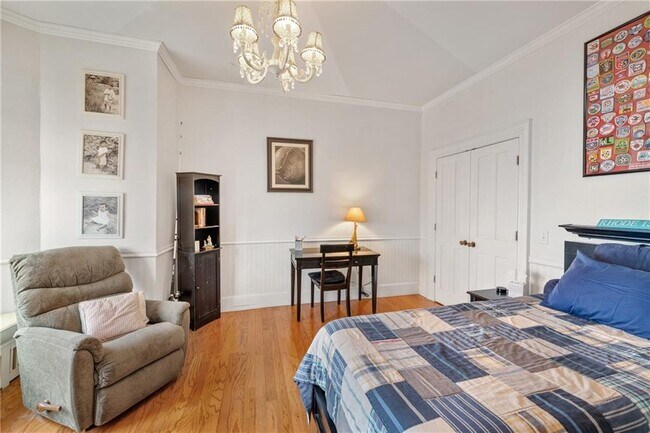 Building Photo - 287 Gibbs Ave