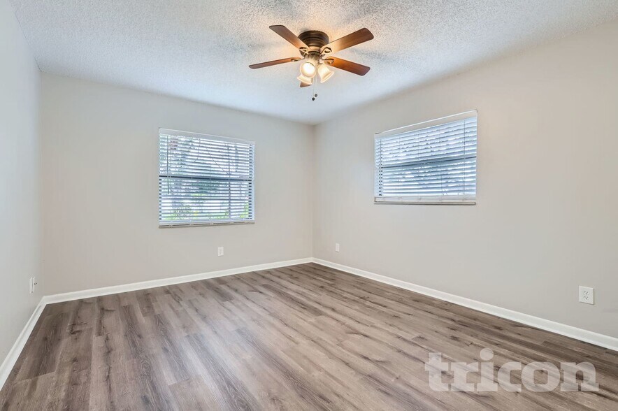 Building Photo - 6804 120th Pl