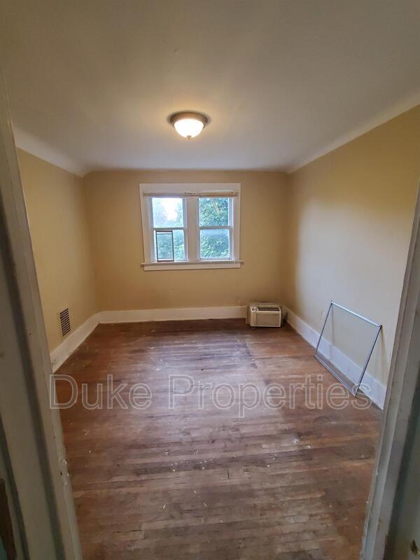 Building Photo - 10 Edgeland St