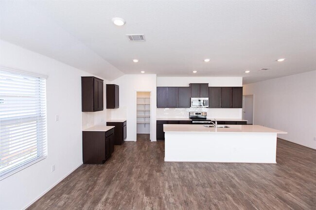 Building Photo - 1003 Honey Locust Wy
