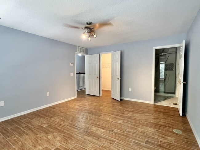 Building Photo - 10542 Autumn Trace Rd