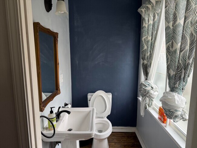 Building Photo - 3788 Burns Ave