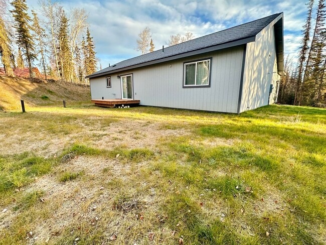 Building Photo - 748 Cahill Ln