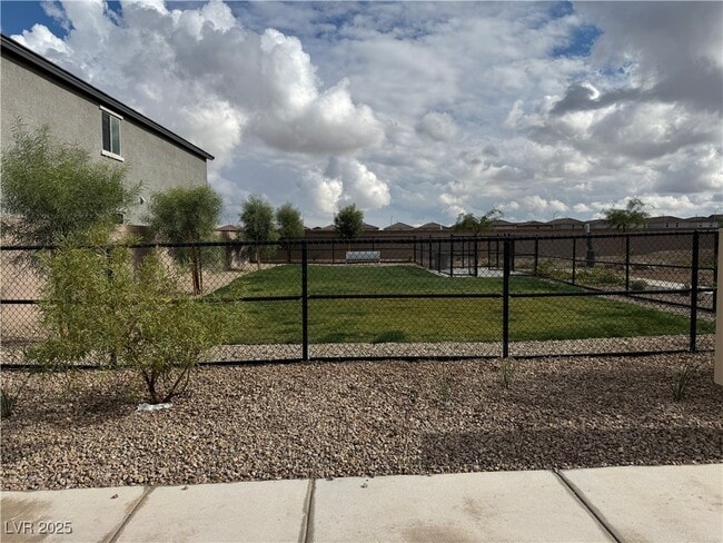 Building Photo - 5943 Swift Lariat St